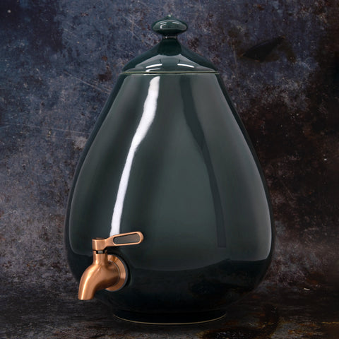 Image of MINNICO® Keramik Getränkespender (5l) Porzellan-Ei + Gratis-Ständer / TANNENGRÜN