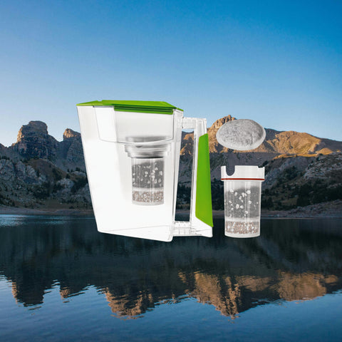 Image of MAUNAWAI KINI® FIlterkanne mit 2. Filterset + Edelsteine-Mix Gratis / GRÜN