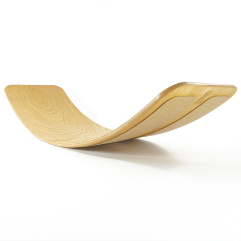 Image of TICTOYS - das.BRETT Balance Board (Geölt mit Korkriemen)