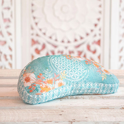 Image of THE SPIRIT OF OM® Halbmond-Sitzkissen / JADE FLOWER