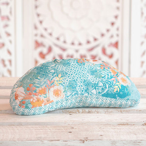 Image of THE SPIRIT OF OM® Halbmond-Sitzkissen / JADE FLOWER