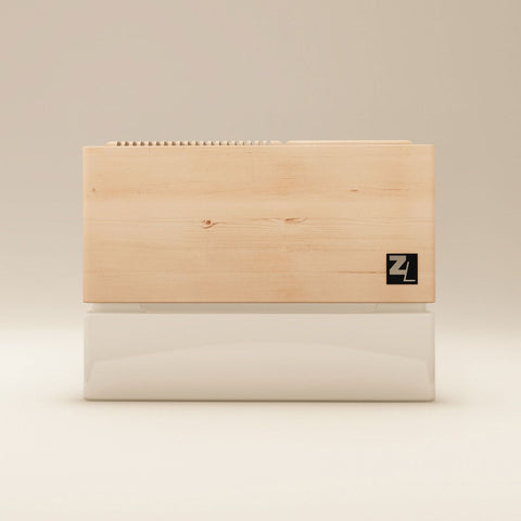 Image of ZIRBENLÜFTER® Luftreiniger CUBE ll (40m2) + Gratis Zirbenöl (10ml)