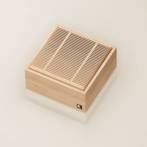 Image of ZIRBENLÜFTER® Luftreiniger CUBE ll Mini (20m2) + Gratis Zirbenöl (10ml)