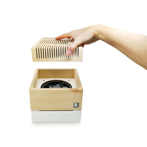 Image of ZIRBENLÜFTER® Luftreiniger CUBE ll Mini (20m2) + Gratis Zirbenöl (10ml)