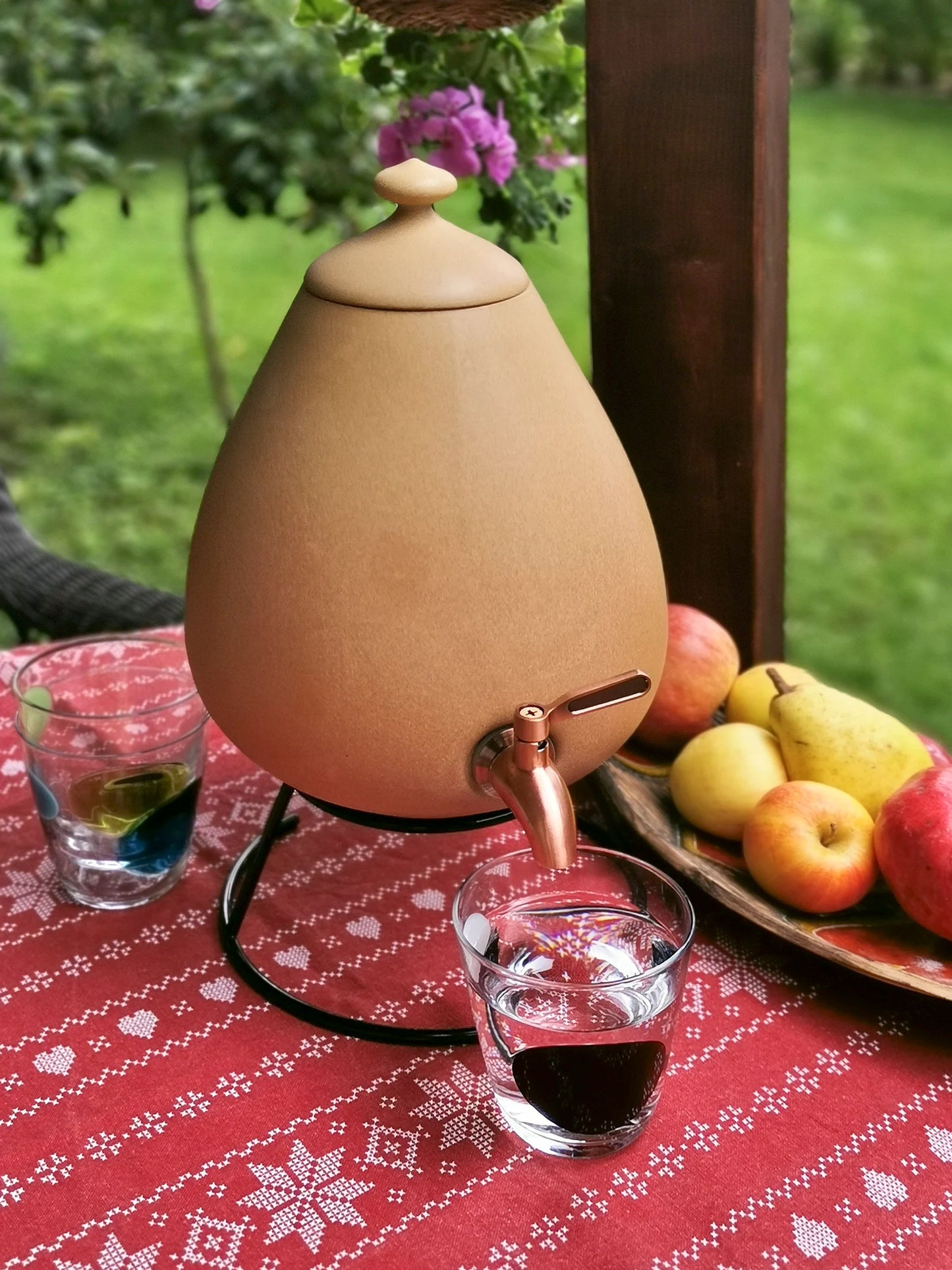 MINNICO® Keramik Getränkespender (5l) Porzellan-Ei + Gratis-Ständer / GOLDSAND