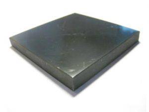 Original Schungit Objekte / Platten (10x10cm)